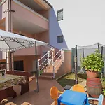 Holiday Apartment Sandro
